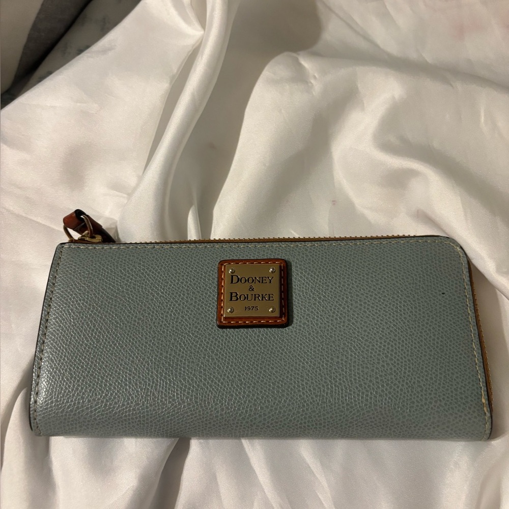 Dooney & Bourke Slate Gray Women's Wallet NWOT